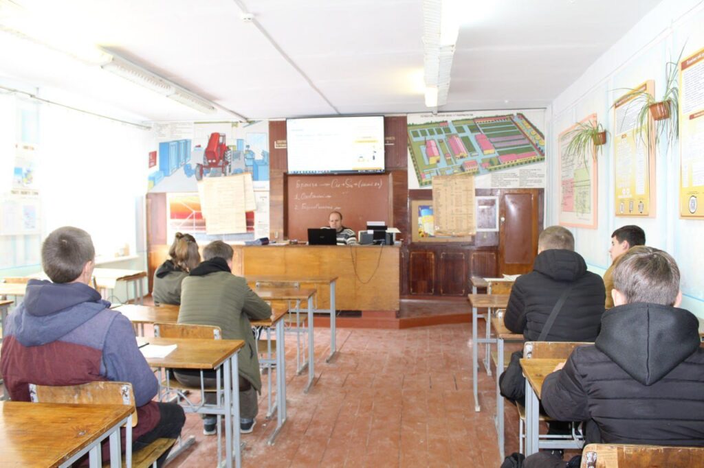 557983661_1554129456035790_969946807798860427_n