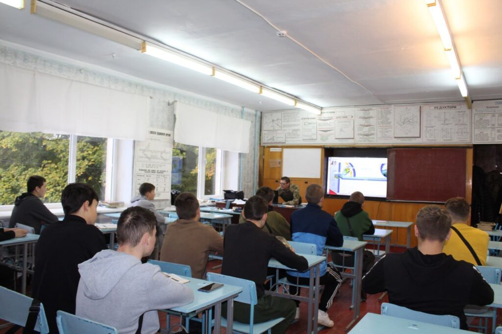 558099340_1556978375750898_1110599305616360593_n