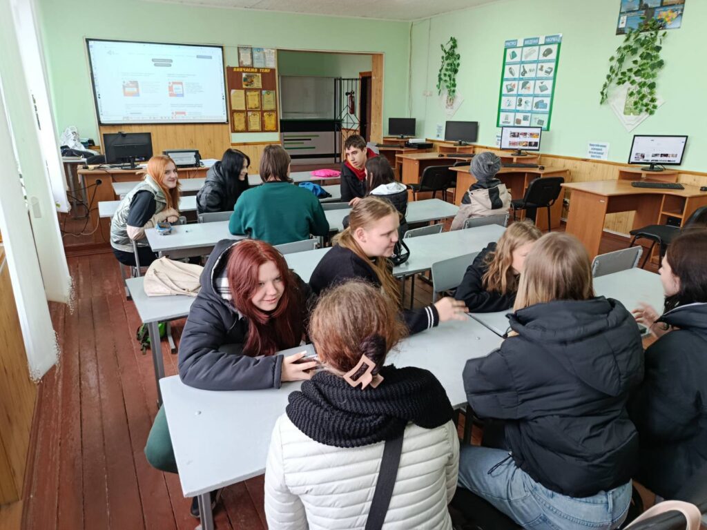 560632982_1560220575426678_8792152717977221593_n