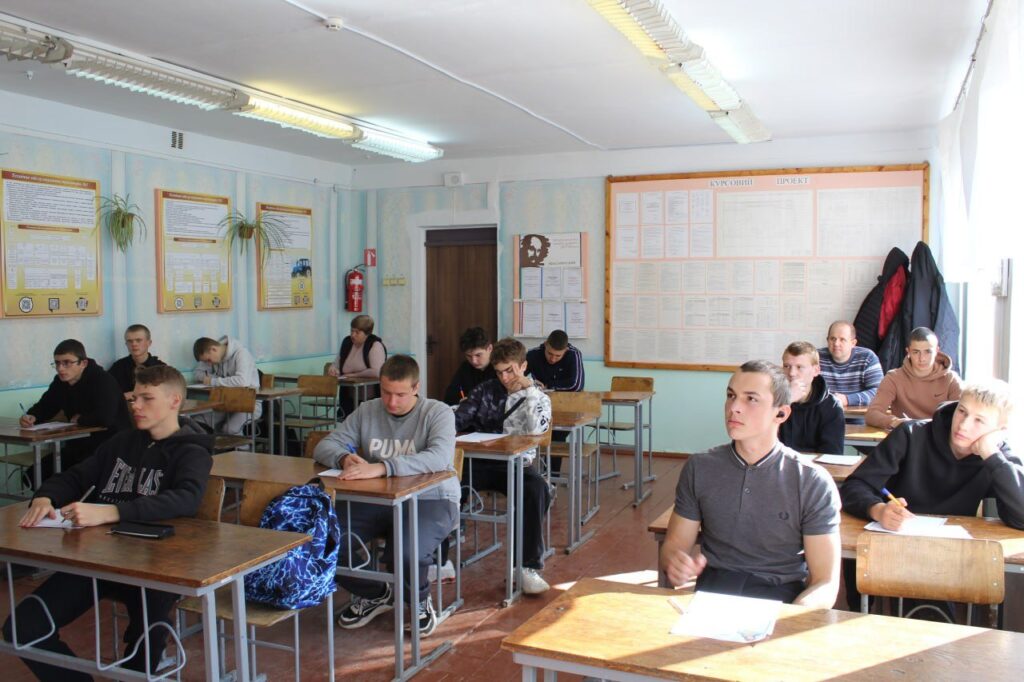 572381812_1571884714260264_6262544893759165109_n