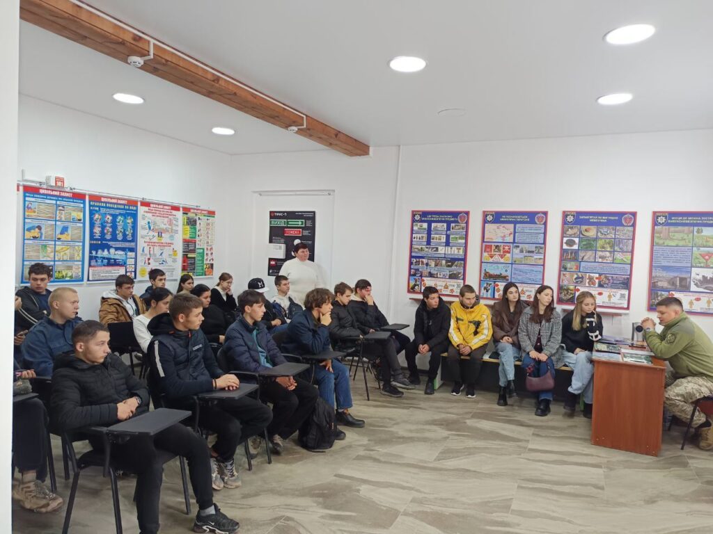 572483944_1574234957358573_8947146416936780755_n