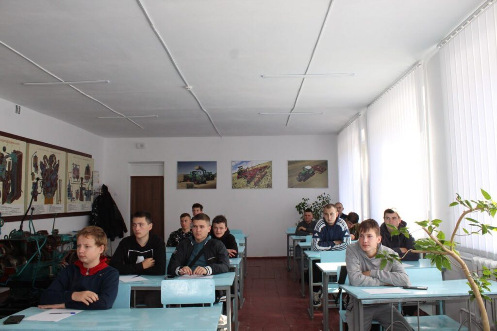 573486783_1571886264260109_1341669813804304083_n