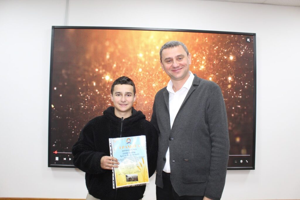 582288524_1586986676083401_716753247617020293_n