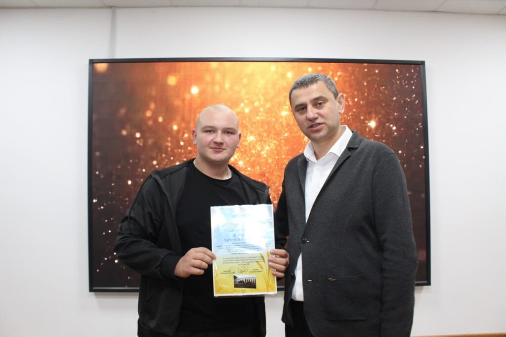 584012238_1586987252750010_2081034319660936972_n